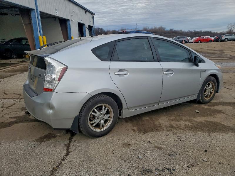 Photo 3 from auction – 2011 TOYOTA PRIUS with VIN JTDKN3DU6B0275089