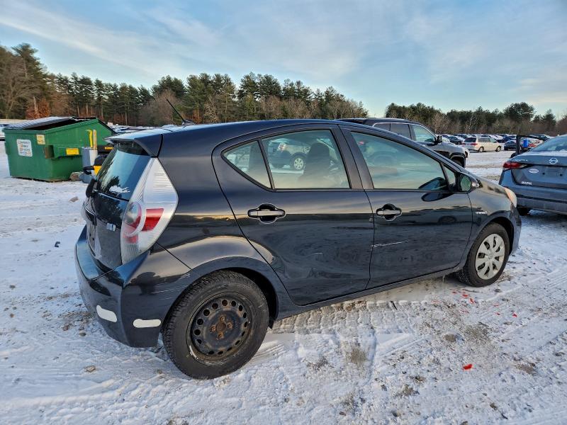 Photo 3 from auction – 2013 TOYOTA PRIUS C with VIN JTDKDTB31D1544853