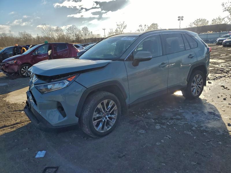TOYOTA RAV4 XLE P 2021 with VIN 2T3A1RFV7MW226756 - Photo from auction