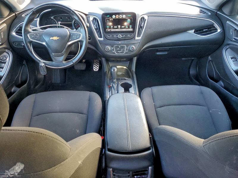 Photo 8 from auction – 2017 CHEVROLET MALIBU LT with VIN 1G1ZE5ST4HF177889