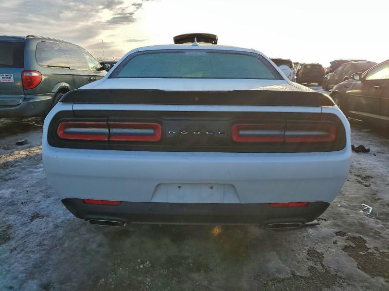 Photo 6 from auction – 2016 DODGE CHALLENGER with VIN 2C3CDZFJXGH102082