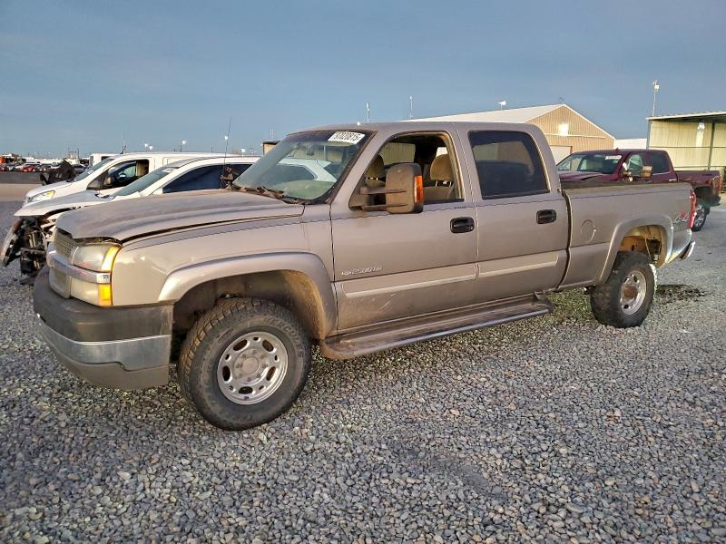 CHEVROLET SILVERADO 2003 with VIN 1GCHK23U23F213993 - Photo from auction