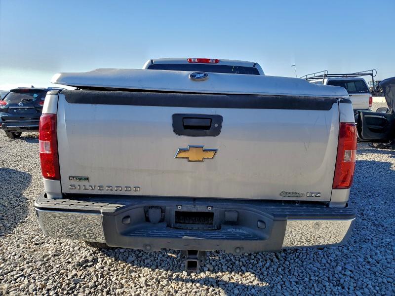 Photo 6 from auction – 2010 CHEVROLET SILVERADO with VIN 1GCSKTE33AZ140063