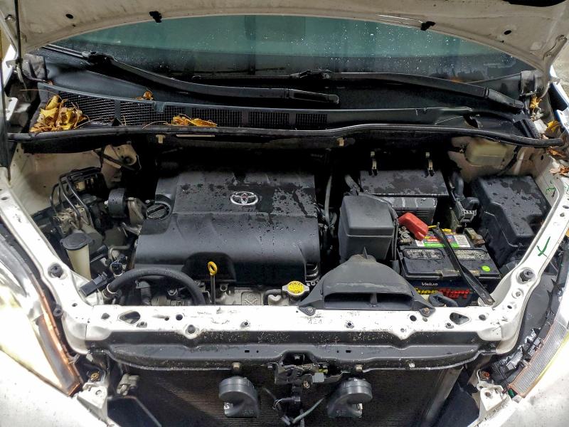 Photo 11 from auction – 2011 TOYOTA SIENNA LE with VIN 5TDKK3DC5BS029941