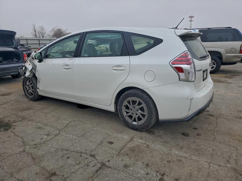 Photo 2 from auction – 2017 TOYOTA PRIUS V with VIN JTDZN3EU2HJ061815