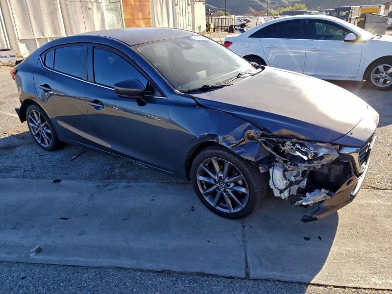 Photo 4 from auction – 2018 MAZDA 3 TOURING with VIN 3MZBN1V36JM184262