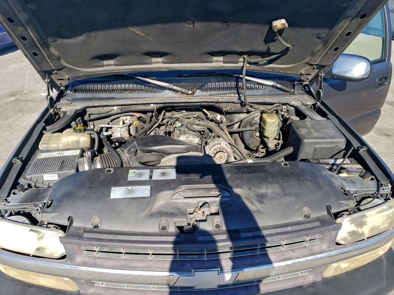 Photo 11 from auction – 2000 CHEVROLET SILVERADO with VIN 1GCEC19V5YZ144930