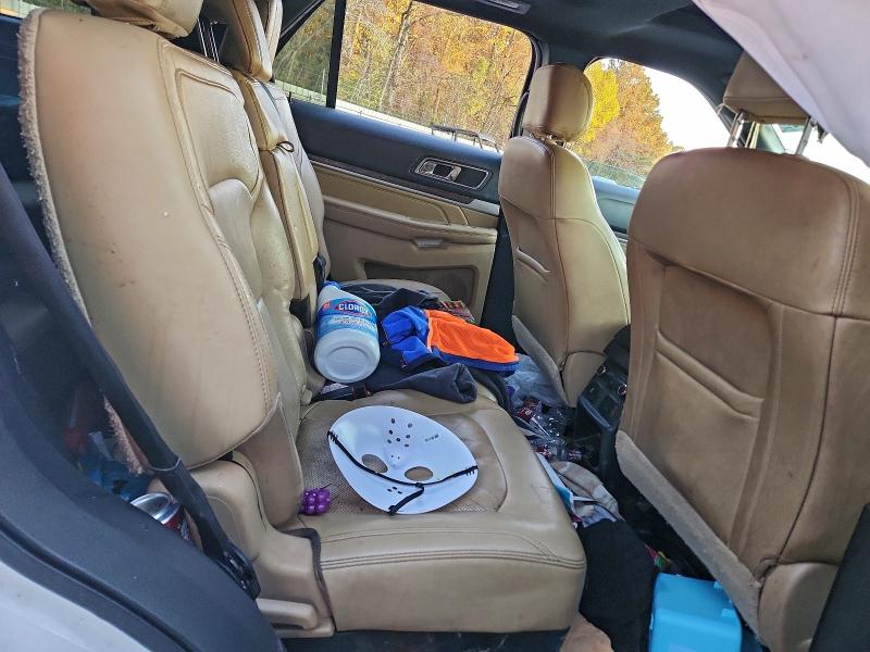 Photo 11 from auction – 2017 FORD EXPLORER L with VIN 1FM5K7F89HGE27214