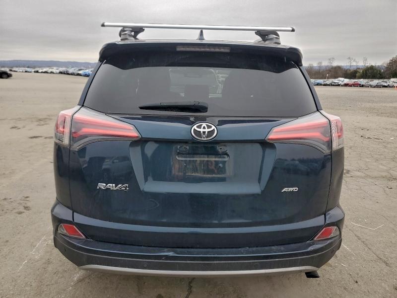 Photo 6 from auction – 2017 TOYOTA RAV4 LIMIT with VIN 2T3DFREV1HW602728