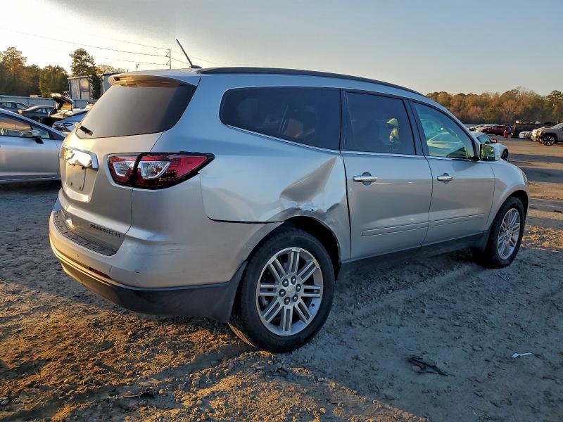 Photo 3 from auction – 2014 CHEVROLET TRAVERSE L with VIN 1GNKRGKDXEJ190079