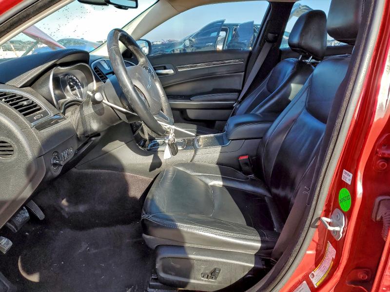 Photo 7 from auction – 2017 CHRYSLER 300 LIMITE with VIN 2C3CCAAG2HH647422