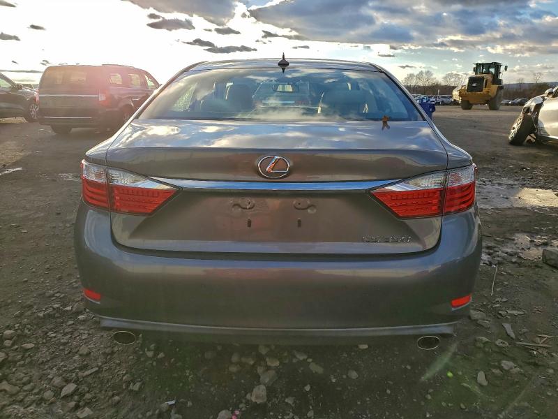 Photo 6 from auction – 2014 LEXUS ES 350 with VIN JTHBK1GG1E2131752