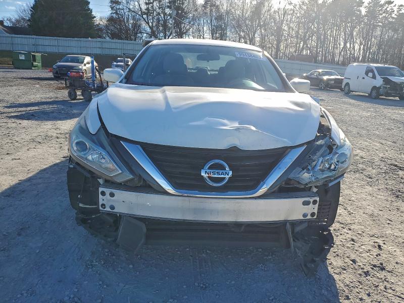 Photo 5 from auction – 2017 NISSAN ALTIMA 2.5 with VIN 1N4AL3AP4HN353046