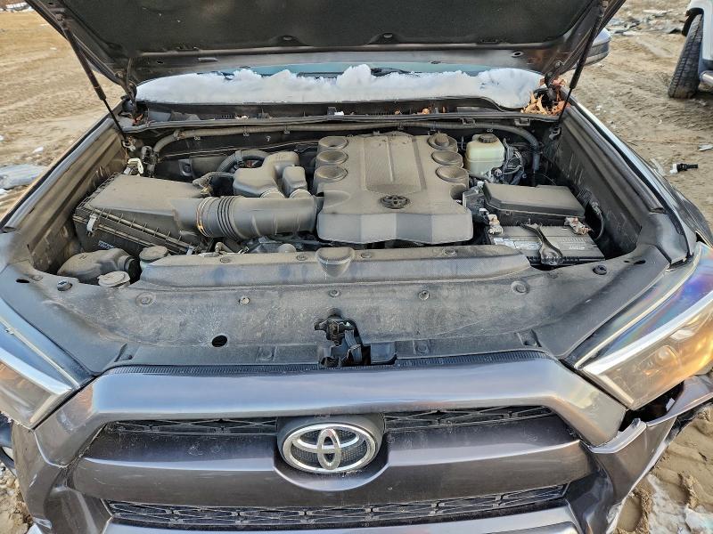 Foto 12 de la subasta – 2016 TOYOTA 4RUNNER SR con VIN JTEBU5JRXG5375863