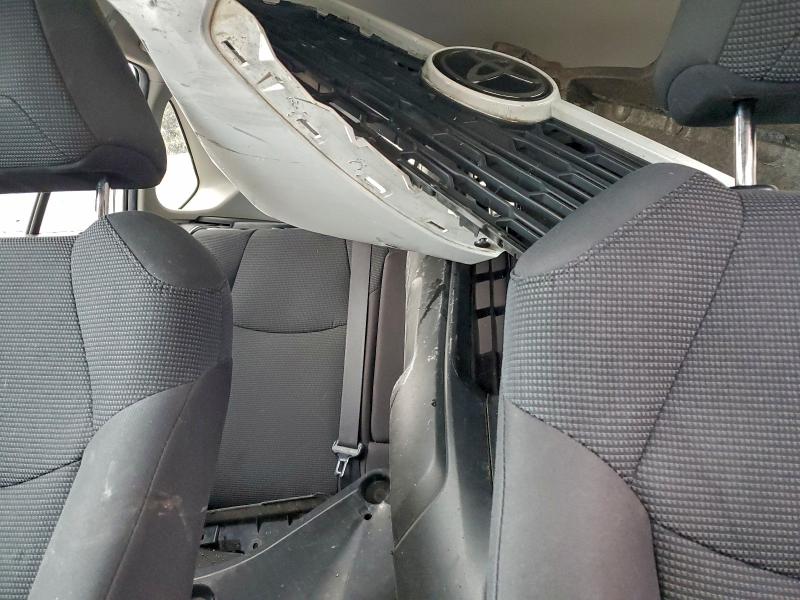 Photo 10 from auction – 2020 TOYOTA RAV4 LE with VIN 2T3F1RFV0LW123327