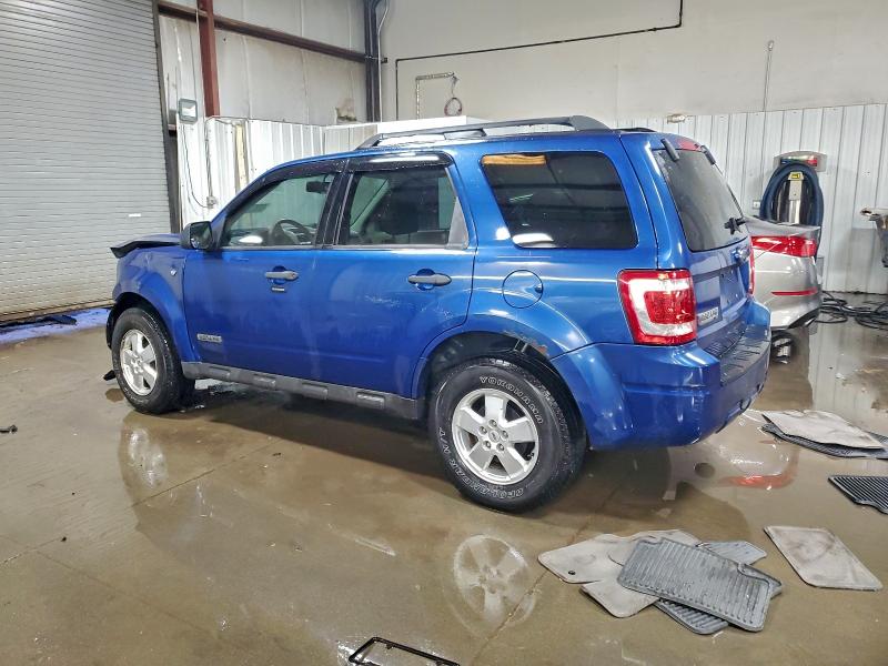 Photo 2 from auction – 2008 FORD ESCAPE XLT with VIN 1FMCU931X8KD00098