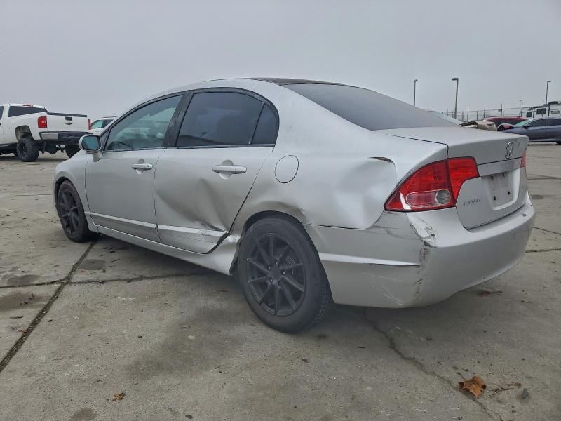 صورة رقم 2 من المزاد - 2007 HONDA CIVIC مع VIN JHMFA16897S008444