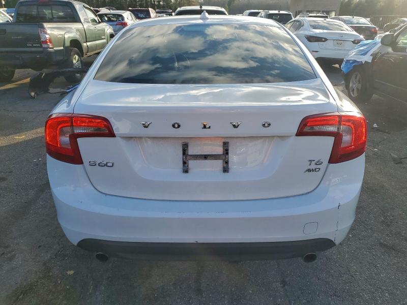 Photo 6 from auction – 2013 VOLVO S60 T6 with VIN YV1902FH0D1205876