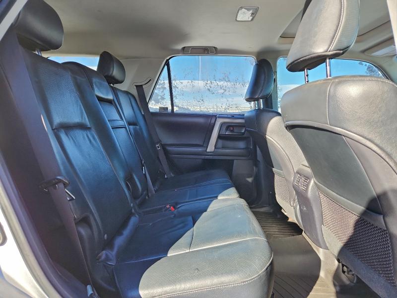 Photo 11 from auction – 2010 TOYOTA 4RUNNER SR with VIN JTEBU5JR0A5022409