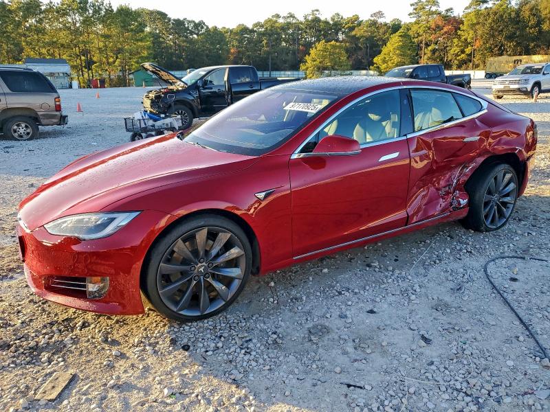 TESLA MODEL S 2017 with VIN 5YJSA1E28HF206220 - Photo from auction