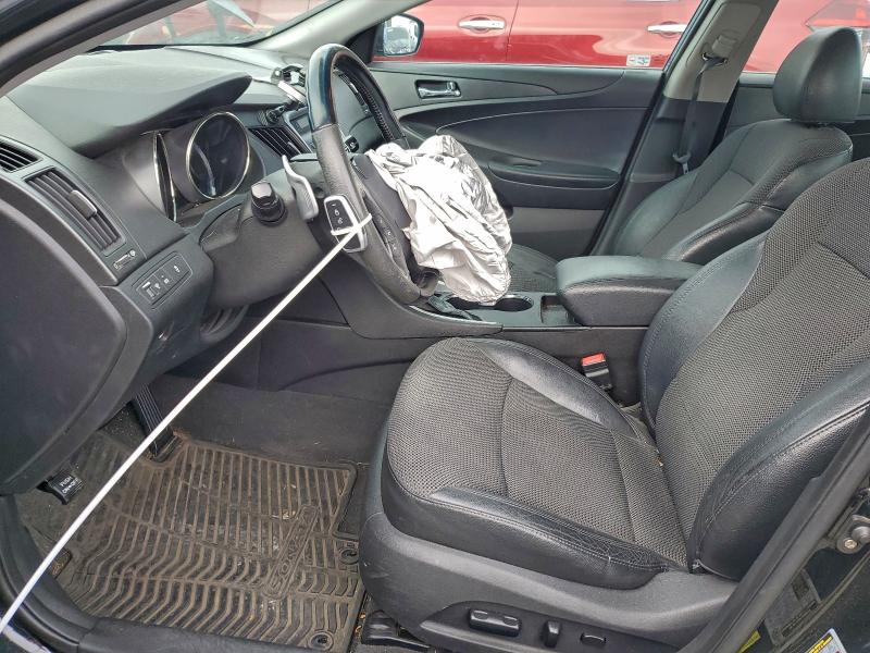 Photo 7 from auction – 2011 HYUNDAI SONATA SE with VIN 5NPEC4AC6BH219502
