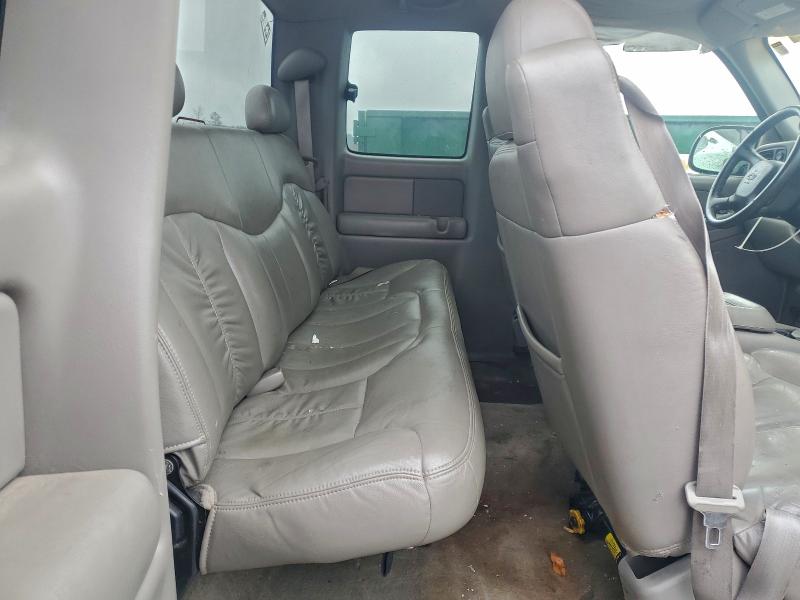 Photo 10 from auction – 2000 CHEVROLET SILVERADO with VIN 2GCEK19T2Y1108316