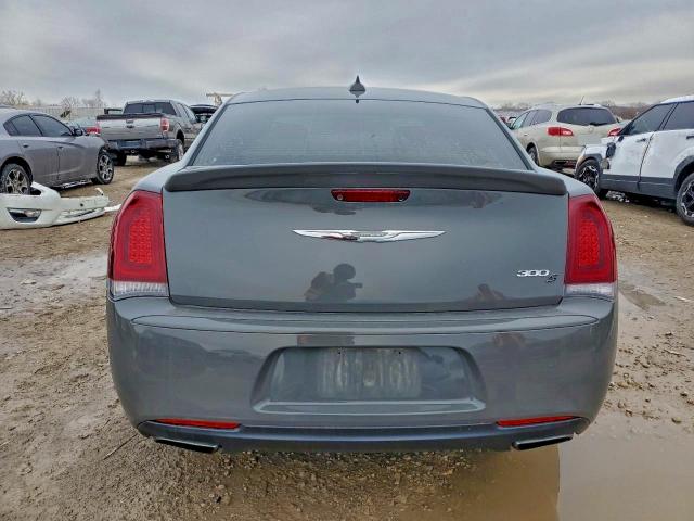 Foto 6 de la subasta – 2017 CHRYSLER 300 S con VIN 2C3CCABG3HH591103