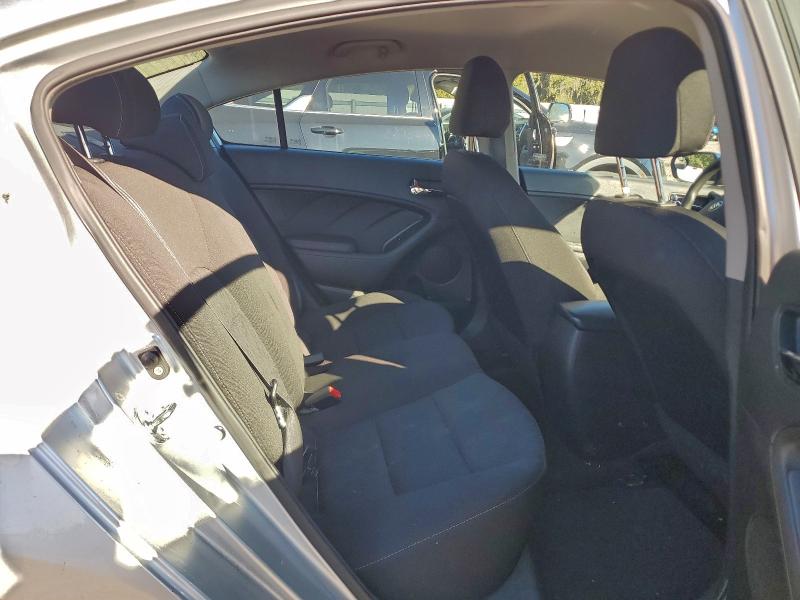 Photo 10 from auction – 2014 KIA FORTE LX with VIN KNAFK4A61E5193376