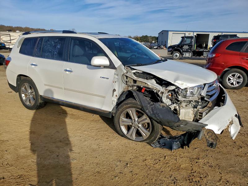Photo 4 from auction – 2011 TOYOTA HIGHLANDER with VIN 5TDYK3EH5BS033766