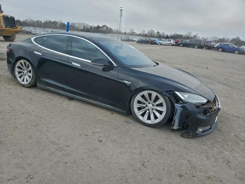 Photo 4 from auction – 2013 TESLA MODEL S with VIN 5YJSA1DP0DFP14687