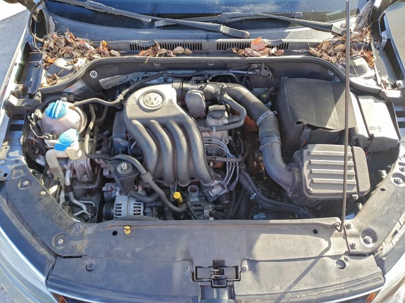Photo 11 from auction – 2015 VOLKSWAGEN JETTA BASE with VIN 3VW2K7AJ6FM404104