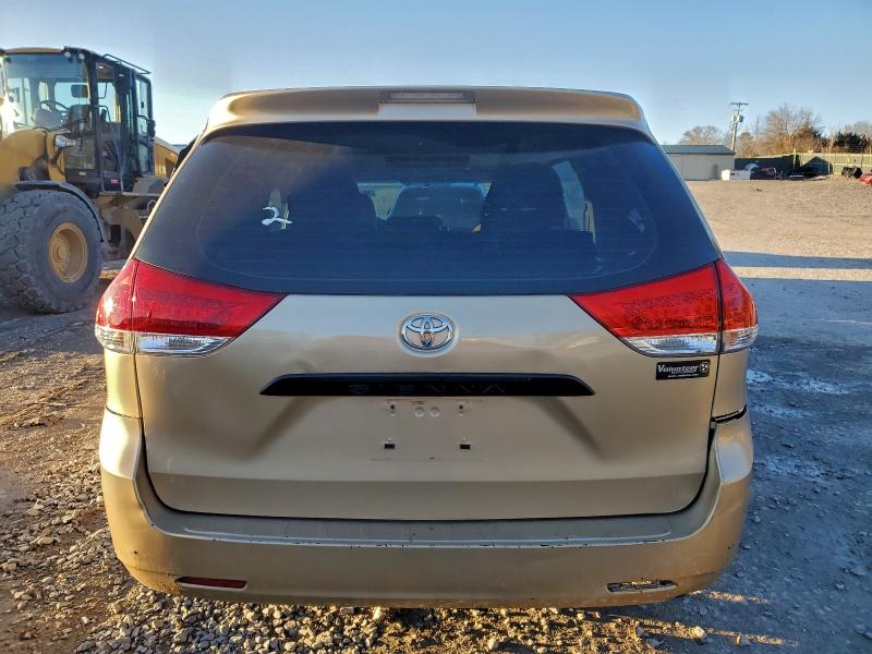 Photo 6 from auction – 2011 TOYOTA SIENNA with VIN 5TDZK3DCXBS093083