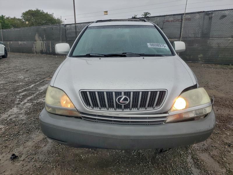 Photo 5 from auction – 2001 LEXUS RX 300 with VIN JTJGF10UX10102412
