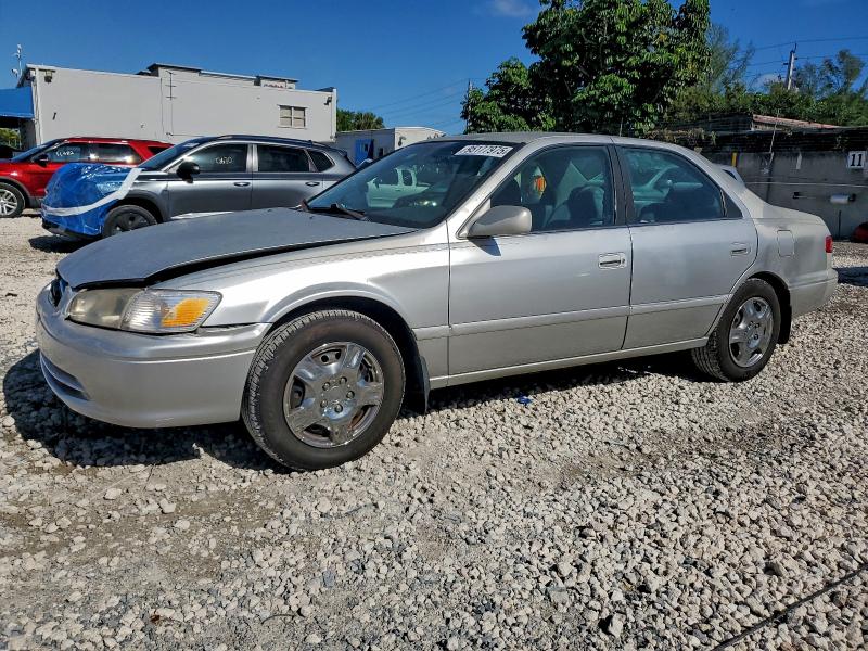 Photo 1 from auction – 2000 TOYOTA CAMRY CE with VIN 4T1BG22K3YU700819