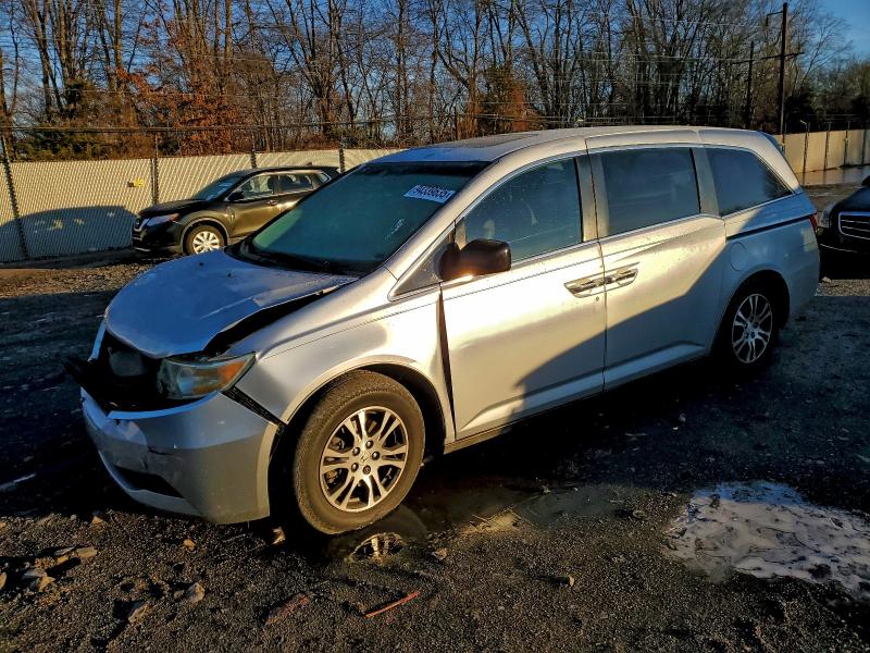 HONDA ODYSSEY EX 2011 with VIN 5FNRL5H62BB012773 - Photo from auction