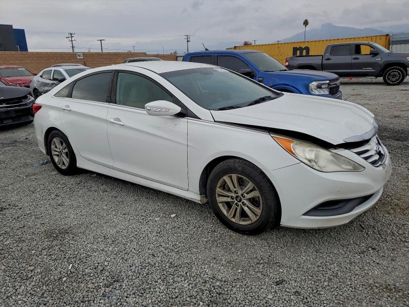 Photo 4 from auction – 2014 HYUNDAI SONATA GLS with VIN 5NPEB4AC8EH868872