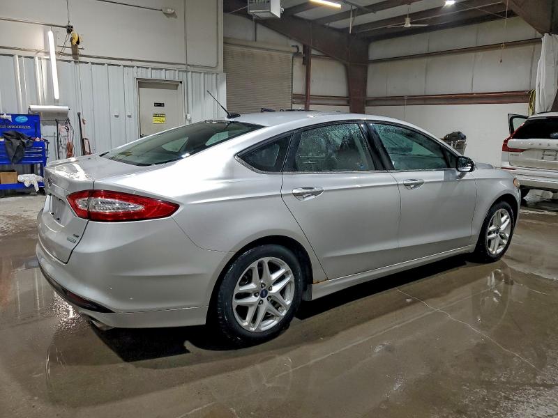 Photo 3 from auction – 2013 FORD FUSION with VIN 3FA6P0HR0DR298621