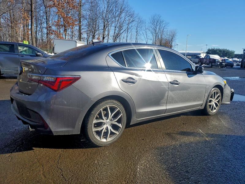Photo 3 from auction – 2019 ACURA ILX with VIN 19UDE2F70KA004535