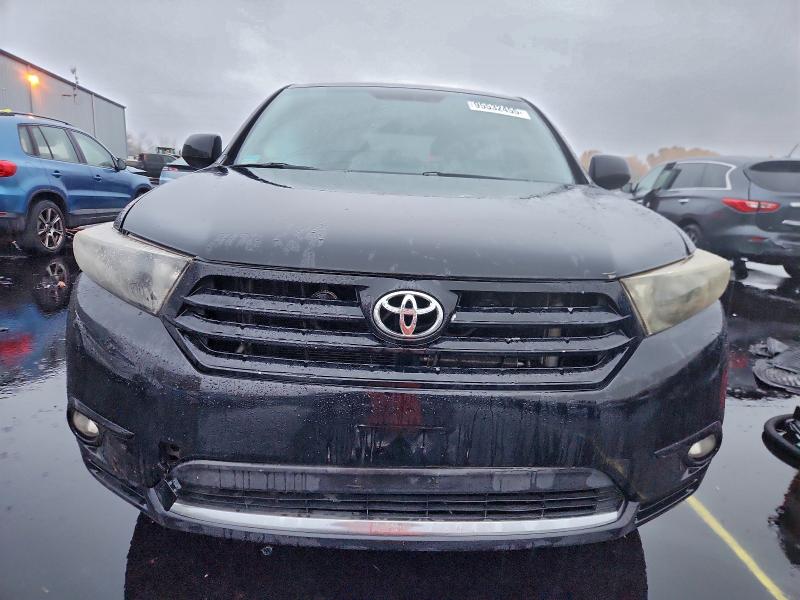 Photo 5 from auction – 2011 TOYOTA HIGHLANDER with VIN 5TDBK3EH0BS088079