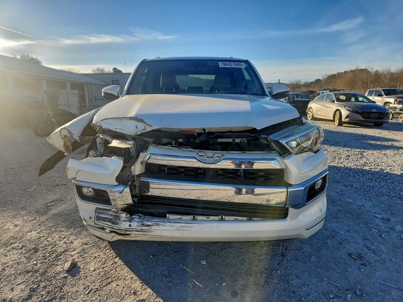 Photo 5 from auction – 2014 TOYOTA 4RUNNER SR with VIN JTEBU5JR5E5159450