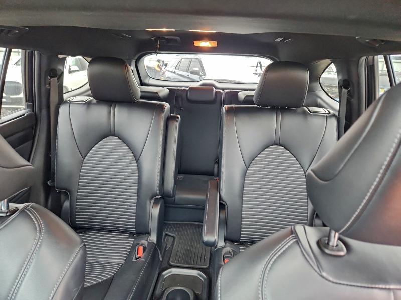 Foto 10 de la subasta – 2023 TOYOTA HIGHLANDER con VIN 5TDKDRBH2PS527730