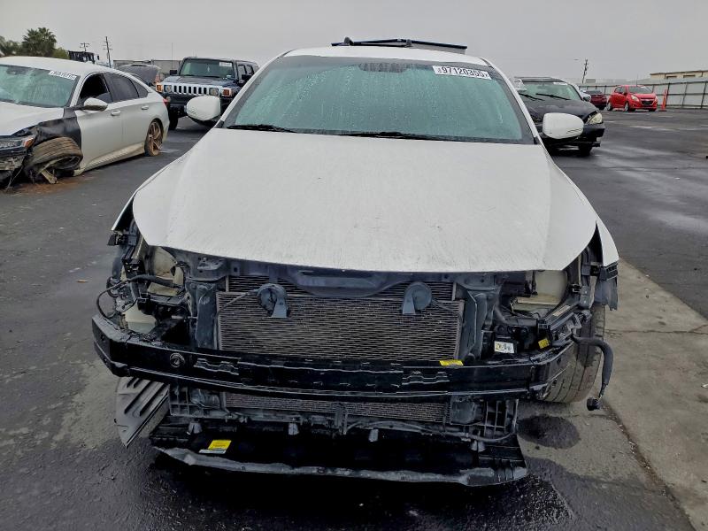 Photo 5 from auction – 2015 KIA OPTIMA LX with VIN KNAGM4A70F5616747