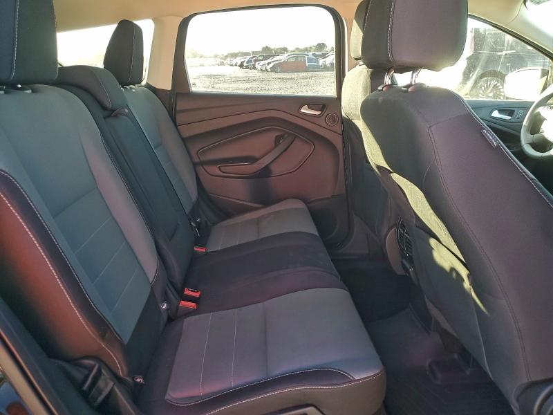 Photo 11 from auction – 2016 FORD ESCAPE SE with VIN 1FMCU9GX3GUA07855