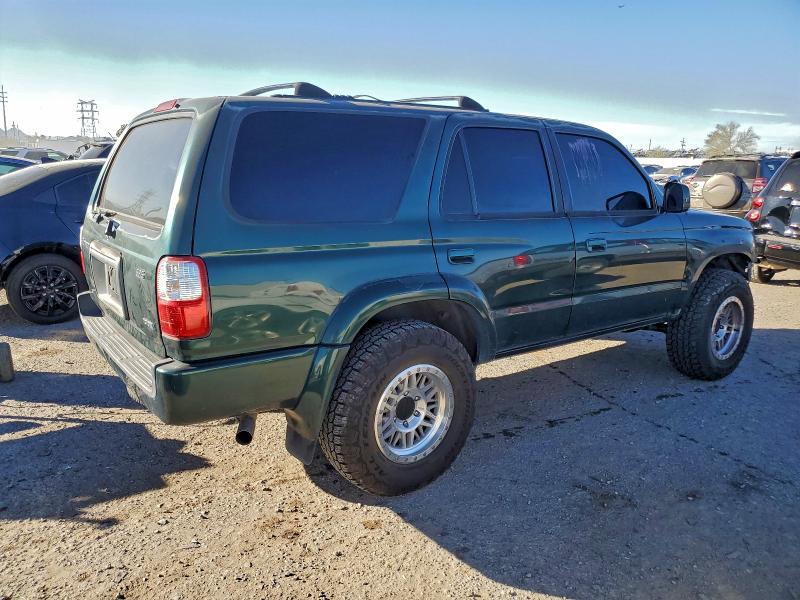 Photo 3 from auction – 2001 TOYOTA 4RUNNER SR with VIN JT3GN86R610181924