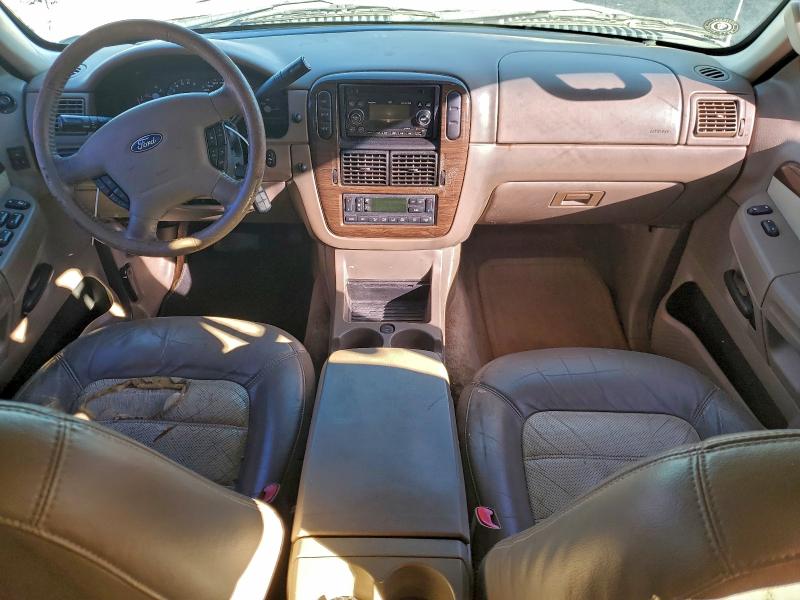 Photo 8 from auction – 2005 FORD EXPLORER E with VIN 1FMDU64W45UA75013
