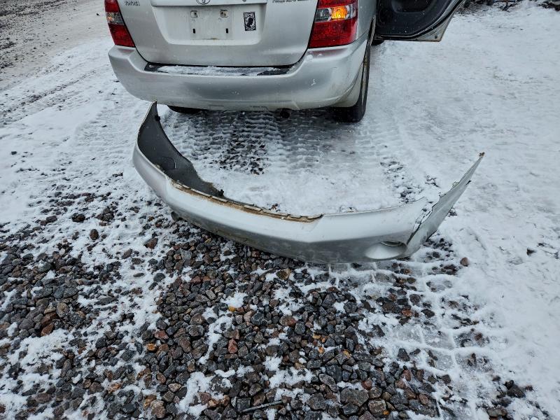 Photo 12 from auction – 2005 TOYOTA HIGHLANDER with VIN JTEGD21A550126251