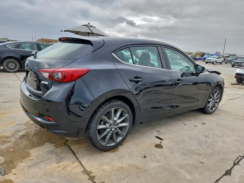 Photo 3 from auction – 2018 MAZDA 3 TOURING with VIN 3MZBN1L35JM201815