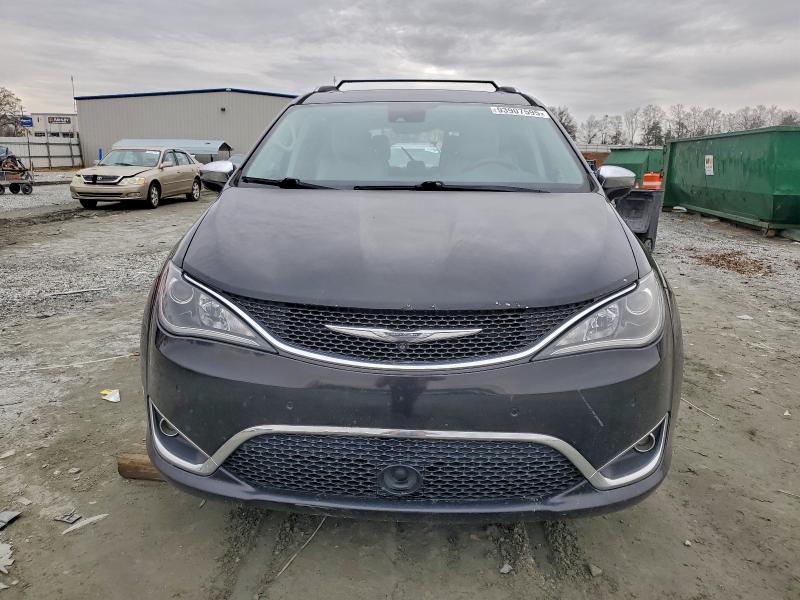 Photo 5 from auction – 2017 CHRYSLER PACIFICA L with VIN 2C4RC1GG0HR619920