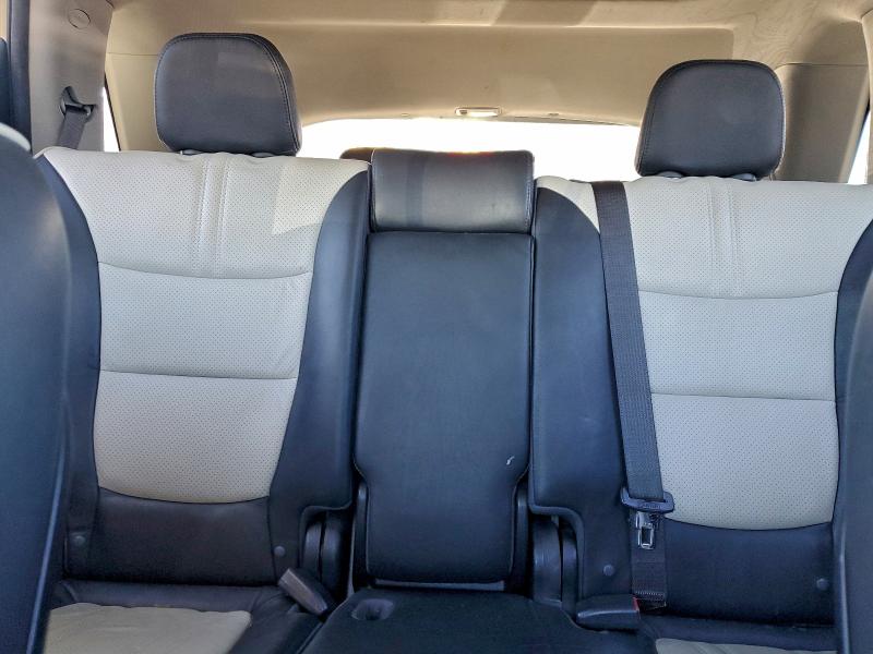 Photo 10 from auction – 2012 KIA SORENTO SX with VIN 5XYKWDA28CG229524