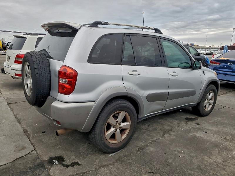 Photo 3 from auction – 2004 TOYOTA RAV4 with VIN JTEGD20V740006051